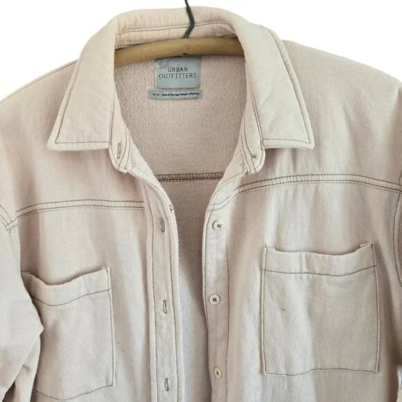 Urban Outfitters Womens Medium Button-Up Pink Shirt Jacket Sweat Shirt Knit - Picture 2 of 6